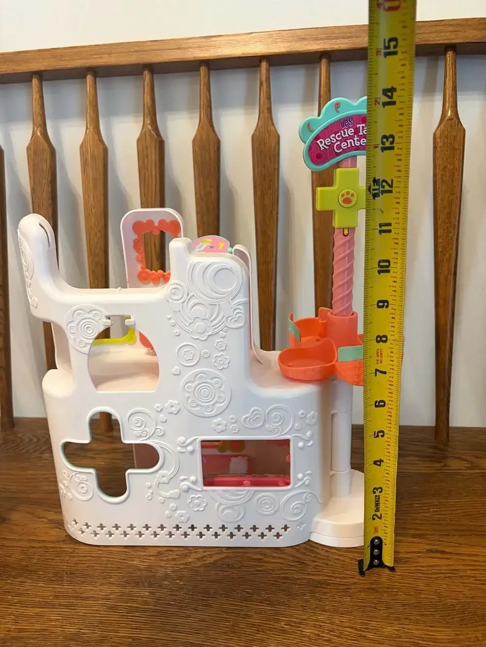 Littlest Pet Shop Rescue Tails Center Hospital Playset